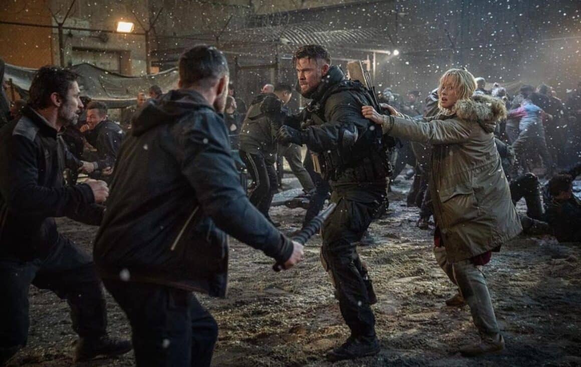 Chris Hemsworth 'On Fire' doing an action-sequence in Extraction 2