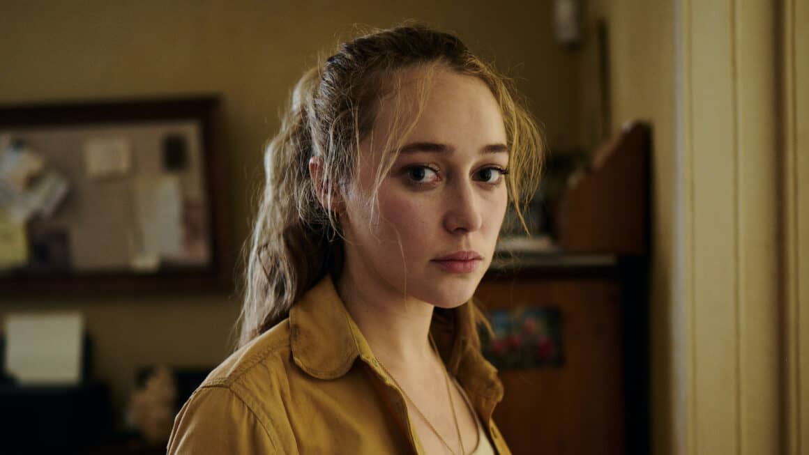 Alycia as Alice Hart 
