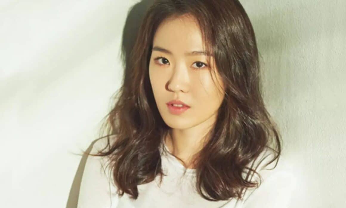 Behind Your Touch On Netflix: Meet the crazy cast of the K-drama Behind Your Touch On Netflix: Meet the crazy cast of the K-drama